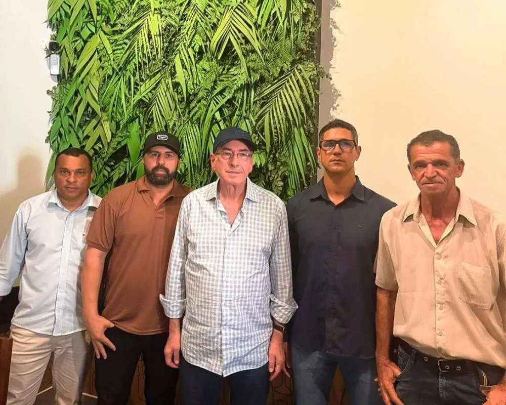 Eduardo Cunha visita Além Paraíba e articula apoios para disputa federal em 2026